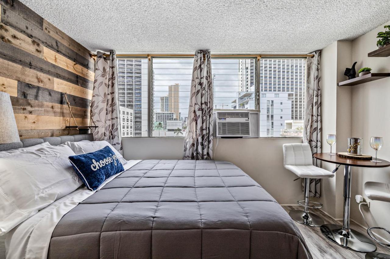 Modern Waikiki Condo Perfect For Beach Getaway! Honolulu Dış mekan fotoğraf