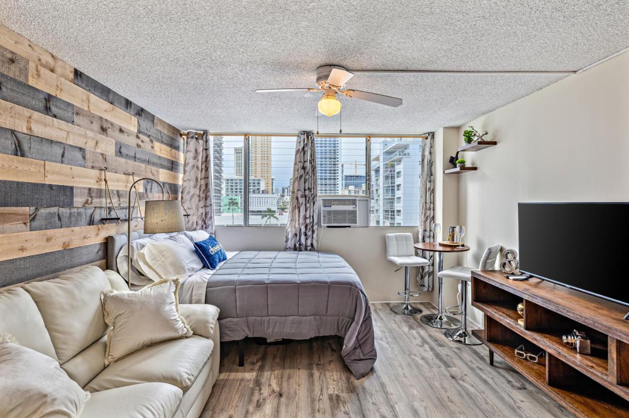 Modern Waikiki Condo Perfect For Beach Getaway! Honolulu Dış mekan fotoğraf