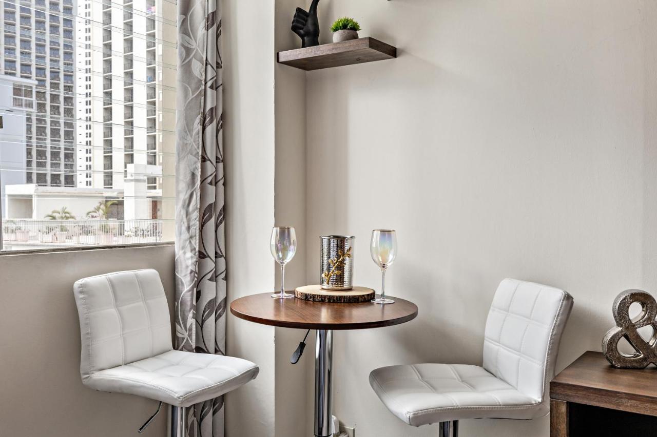 Modern Waikiki Condo Perfect For Beach Getaway! Honolulu Dış mekan fotoğraf